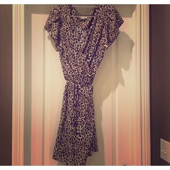 New Velvet by Graham & Spencer leopard wrap dress size xl - Picture 3 of 11